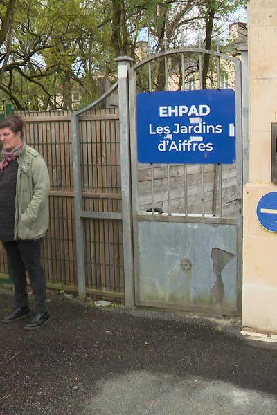 L'Ehpad d'Aiffres dans les Deux Sèvres va prochainement fermer ses portes. La trentaine de pensionnaires ont appris il y a quelques jours qu'ils allaient être relogés un peu partout dans la région d'ici la fin du mois d'avril.