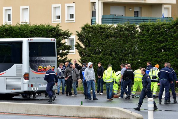 Les incidents entre supporters marseillais et lyonnais son récurrents comme ici à Bolléne en 2013.