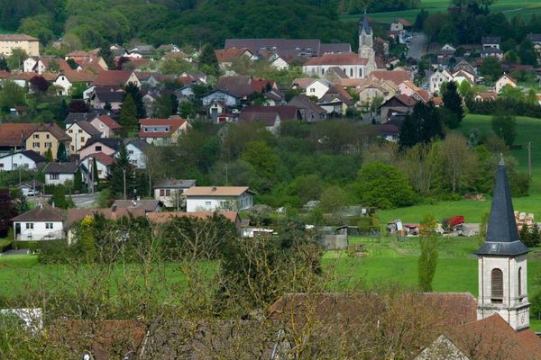 29 communes se regroupent en dix nouvelles entités en Poitou-Charentes.