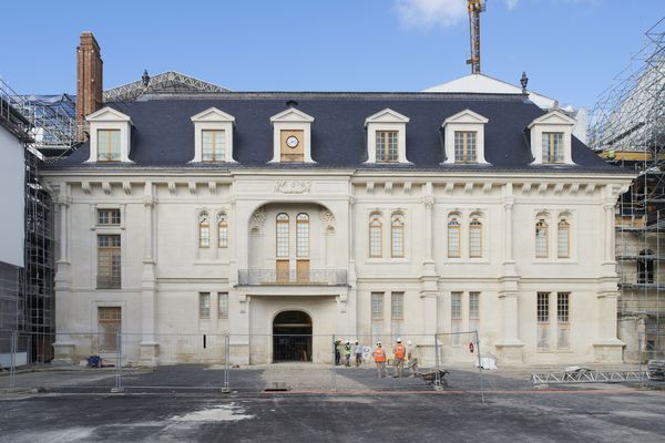 Le château de Villers-Cotterêts au moment des travaux.