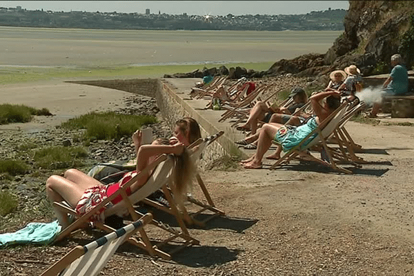 Transat et musique sur la plage à Hillion, le temps d'une sieste sonore