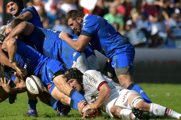 Le demi de mêlée Sud-Africain de Castres Rory Kockott face aux Toulousains lors du derby de Top 14 du 29 septembre 2018