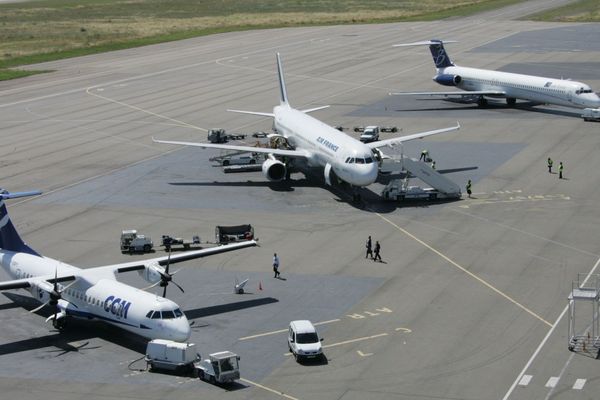 ILLUSTRATION - Avions sur le tarmac de l'aéroport international de Bastia-Poretta ( Haute-Corse)