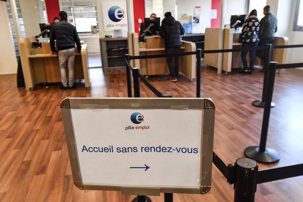 Au troisième trimestre 2020 en Occitanie, le nombre de demandeurs d’emploi de catégorie A s’établit à 385 220.