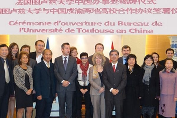 La délégation toulousaine était conduite par Marie-France Barthet, président de l'Université de Toulouse.