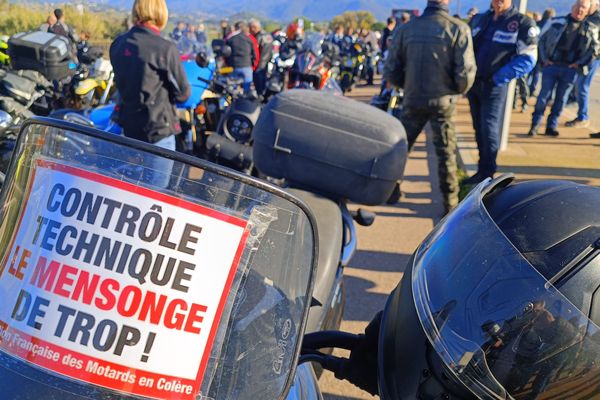 Les motards se sont mobilisés une nouvelle fois contre le contrôle technique obligatoire des deux-roues.