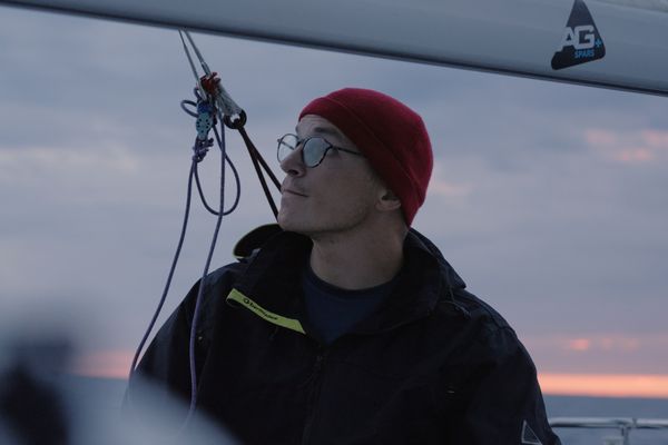 Le skipper Jean Marre au départ de la Mini-Transat