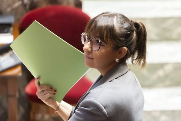 Anaïs SABATINI, députée sortante du Rassemblement national, est réélue dès le premier tour dans la 2ème circonscription des Pyrénées-Orientales.