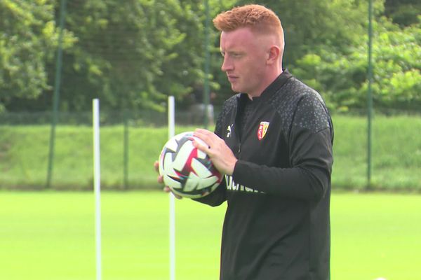 Will Still, entraîneur du RC Lens dirigeait son prmeier entraînement à la Gaillette, ce vendredi 28 juin 2024.