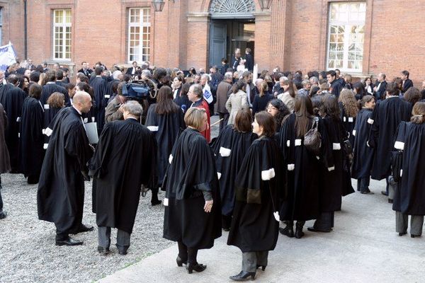 Un rassemblement des avocats à Toulouse en 2011