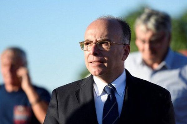 Le ministre de l'Intérieur Bernard Cazeneuve se rendra dimanche dans le Var 