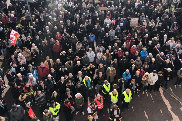 Manifestation l’hôpital Michel Sordel de Châtillon-sur-Seine, jeudi 8 mars 2018.