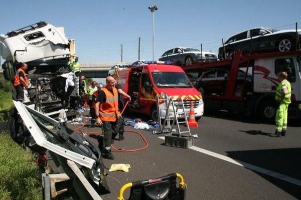 Accident sur l'A9 à hauteur de l'aire de Roquemaure en mai 2013