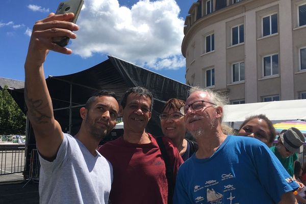 Rencontre avec les fans creusois pour Danyèl Waro.