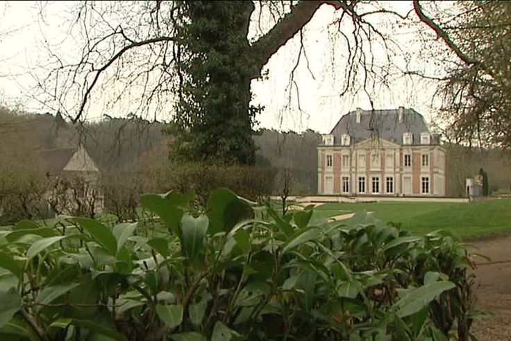 Loir Et Cher La Surveillance De La Residence De Valery Giscard D Estaing Levee