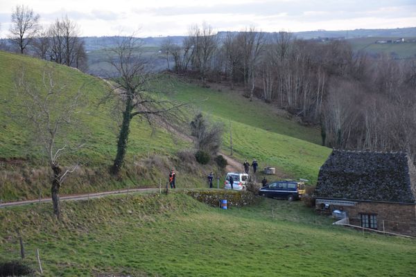 L’association de chasse cantalienne de Cassaniouze a été condamnée à 40 000 € d’amendes par le tribunal d’Aurillac, jeudi 3 octobre, deux ans après la battue ayant conduit à la mort de Mélodie Cauffet, une randonneuse aveyronnaise.