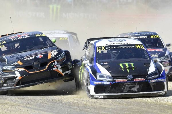 Johan KRISTOFFERSSON (polo Volskwagen) en tête du Rallycross de Lohéac 2018