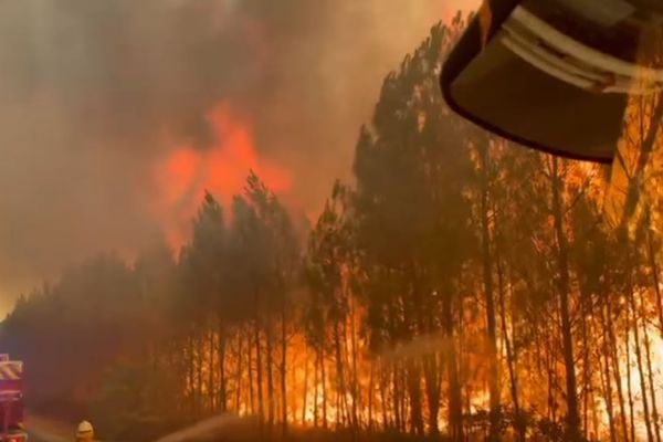 Les pompiers du Tarn-et-Garonne sont en première ligne face au feu de Gironde comme le prouve ces images impressionnantes.