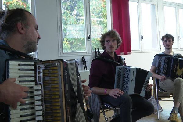 Le département de musique traditionnelle de Poitiers est l'une des rares formations supérieures en France.