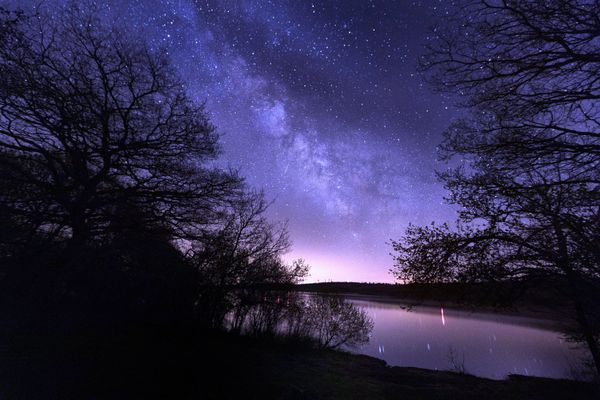 Le Jour de la nuit est l'occasion de redécouvrir l'obscurité et d'observer à nouveau les étoiles dans le ciel, et c'est bon pour l'environnement.