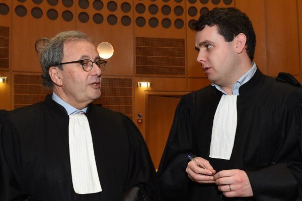 Les avocats des têtes de listes FN et Les Républicains se sont affronté ce vendredi 11 décembre au tribunal de Bordeaux. 