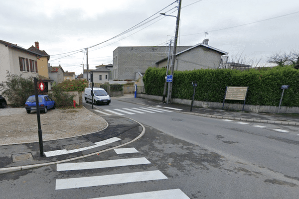 L'agression s'est produite rue de Bourgoin-Jallieu, dans un lotissement de Tignieu-Jameyzieu en Isère.