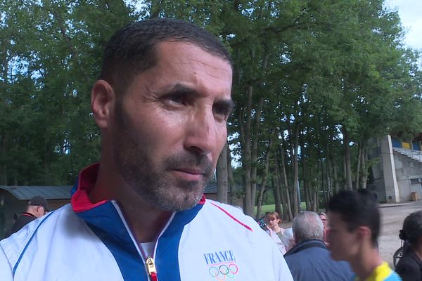 Salim Sdiri, recordman de France de saut en longueur ne porte pas la flamme olympique dans le Loiret