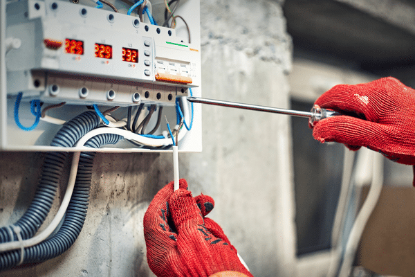 Des syndicalistes devant la justice pour coupures sauvages d'électricité à Angers