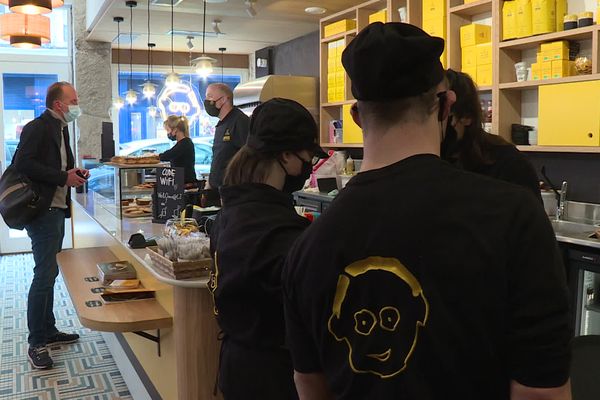 Le café joyeux de Lyon est le 8e à ouvrir en France.