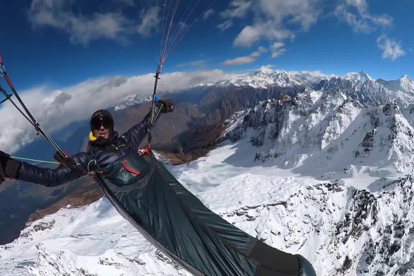 Le Dignois François Ragolski a fait 113 heures de vol en 60 jours dans l'Himalaya.