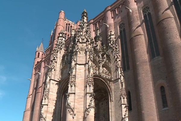 La cathédrale d'Albi, classée au patrimoine mondial de l'Unesco avec le palais de la Berbie et le vieil Albi, est l'un des sites touristiques les plus visités en Occitanie.