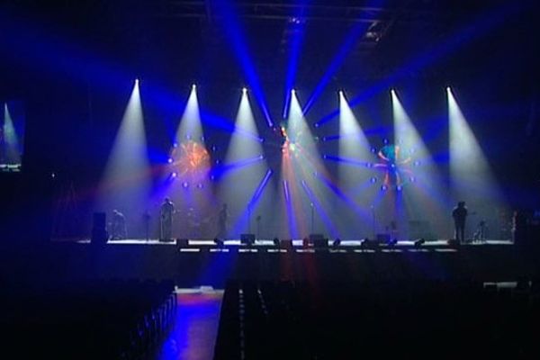 Rassemblement de 4.0000 chrétiens évangéliques au Zénith d'Orléans. 