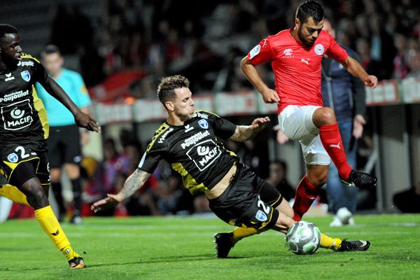 Nîmes a été balayé à domicile par Niort 1-5 - 22 septembre 2017