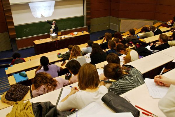 Les étudiants de toute la France se mobiliseront le jeudi 1er février contre les réformes de l'université et du lycée notamment à Clermont-Ferrand