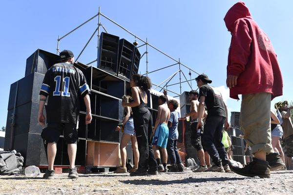 Des fêtards lors d'une rave-party.