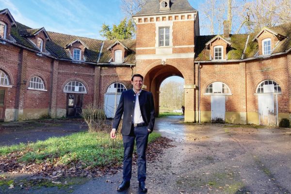 Jean-Matthieu Braux va racheter ce château à la mairie de Sainte-Savine, dans l'Aube.