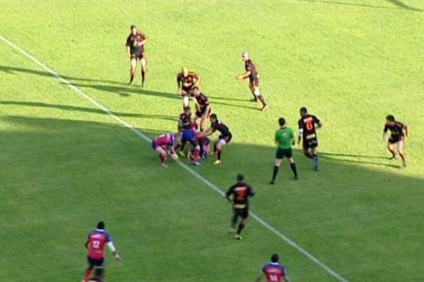 Béziers s'impose sur le fil 23-22 dans le derby face à Narbonne - 11 avril 2015