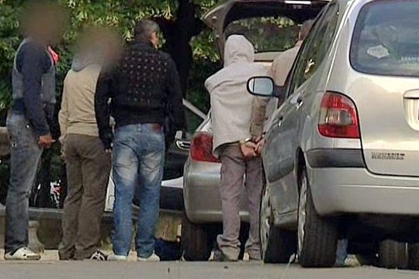 Montpellier - arrestation Cité Gély des auteurs présumés du meurtre de Salah sur le parking du Milk - 4 juin 2013.