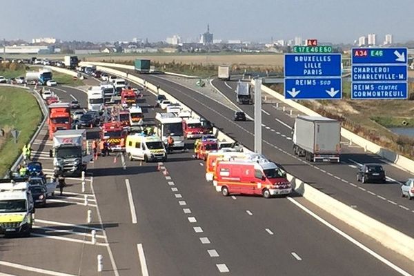 Les lieux du carambolage sur l'autoroute A4 à hauteur de Taissy dans la Marne.