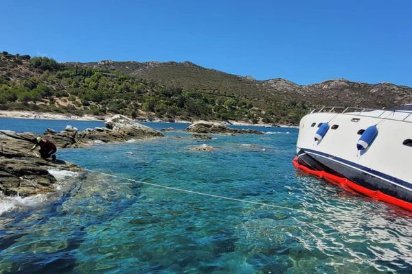 Un bateau s'est échoué dans le golfe de Saint-Florent ce jeudi 10 août.