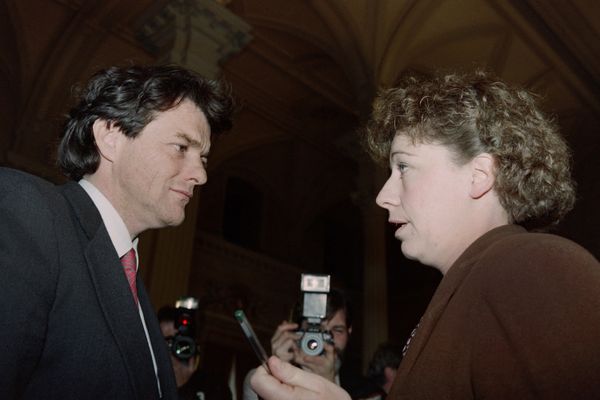 En 1992, contre toute attente, l'écologiste Marie-Christine Blandin est élue présidente du conseil régional du Nord-Pas-de-Calais