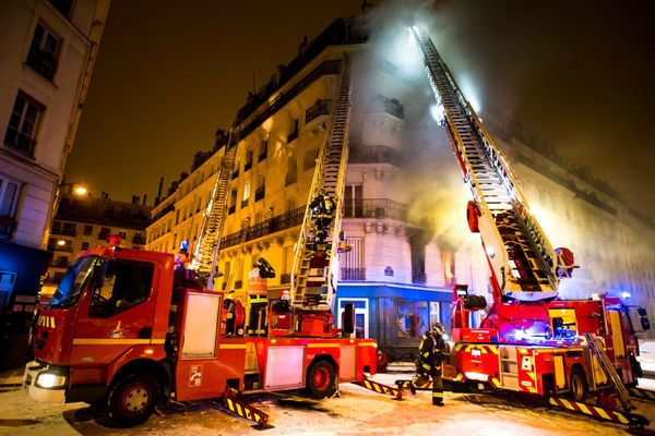 Un incendie dans le 11ème arrondissement de Paris, le 1er mars 2018.