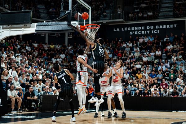 Brèves échauffourées dans les gradins pendant le match de basket Asvel Le Mans