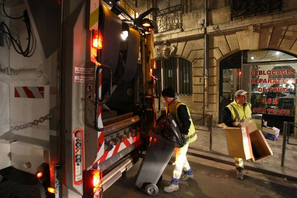 Les éboueurs constatent une recrudescence des incivilités sur les routes.