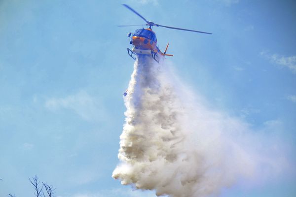 L'hélicoptère bombardier d'eau "Morane 30" basé dans le Gard - 2023.