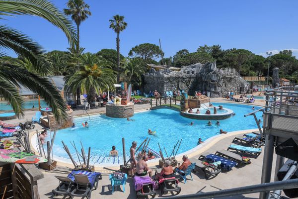 Piscine de camping-Illustration