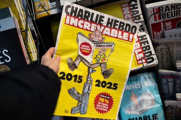 L'hebdomadaire satyrique a sorti un numéro spécial à l'occasion des 10 ans des attentats de Charlie Hebdo.