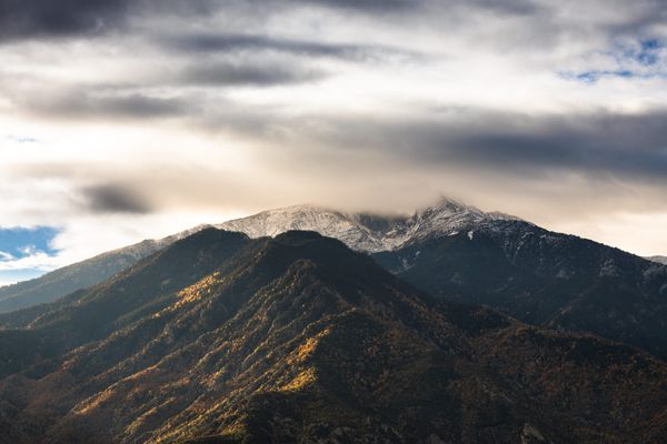 Les 13 et 14 juin 2024, une équipe de géomètres experts a effectué l'ascension du pic du Canigou, dans les Pyrénées-Orientales. Depuis 20 ans, la célèbre montagne n'avait pas été mesurée.