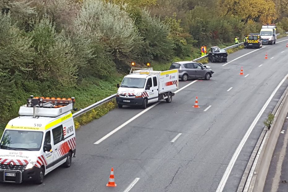 Une Voiture à Contresens Sur L'A 75 Provoque Un Carambolage Mortel Près ...