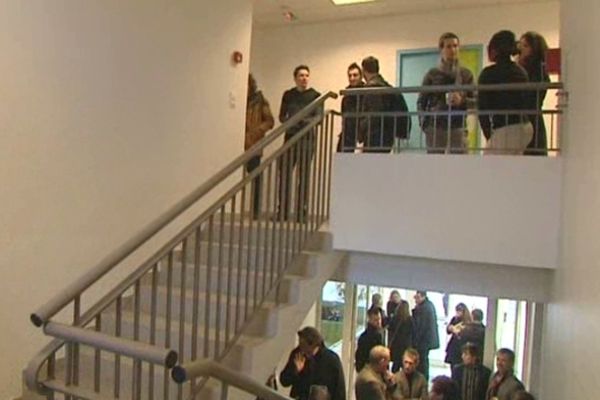 les locaux de l'armée occupés par les étudiants de Montpellier